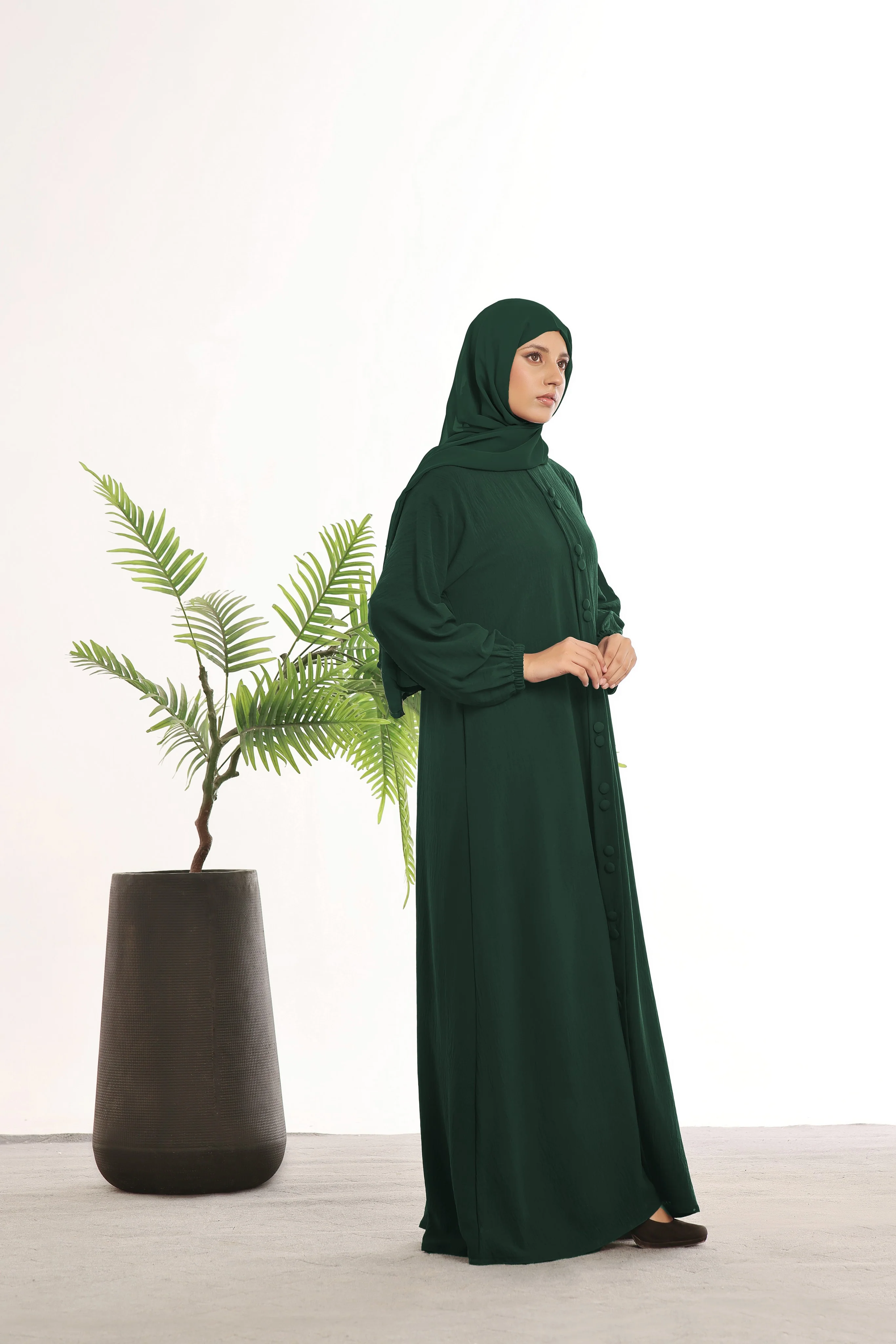 Abeera Green - Image 4
