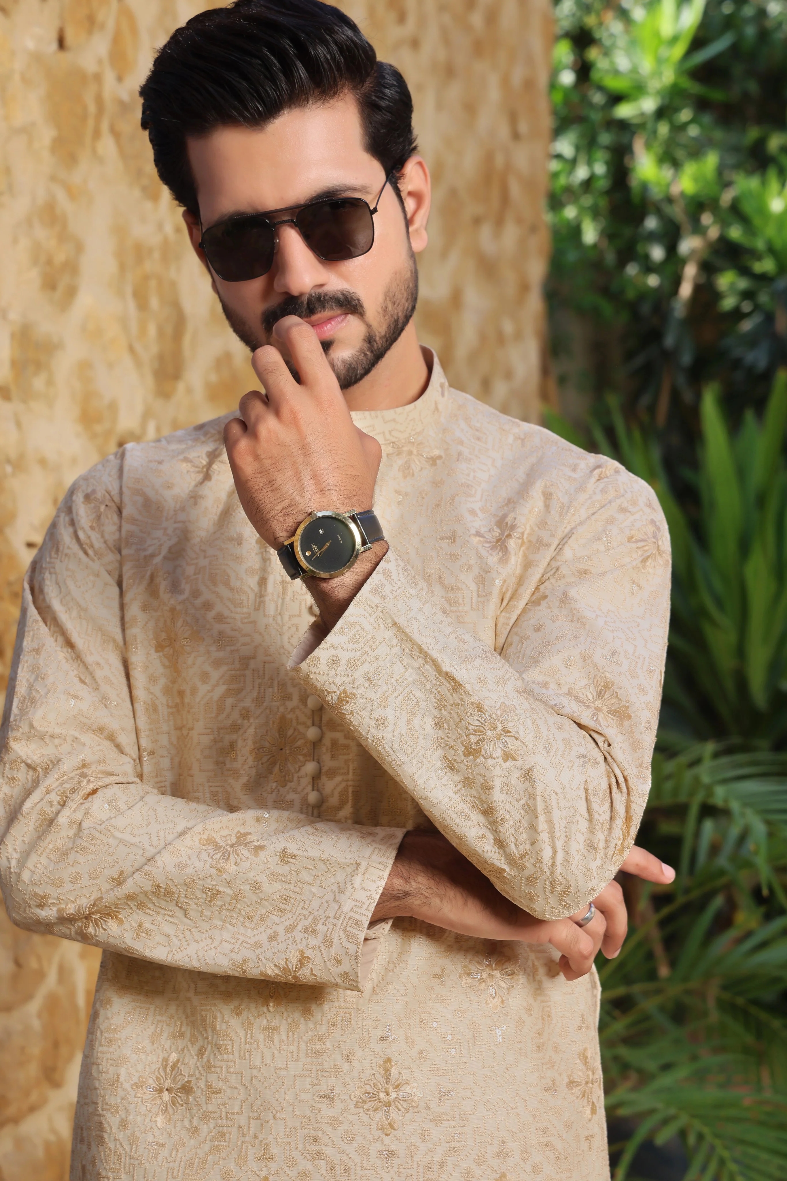 Beige Elegance - Image 2