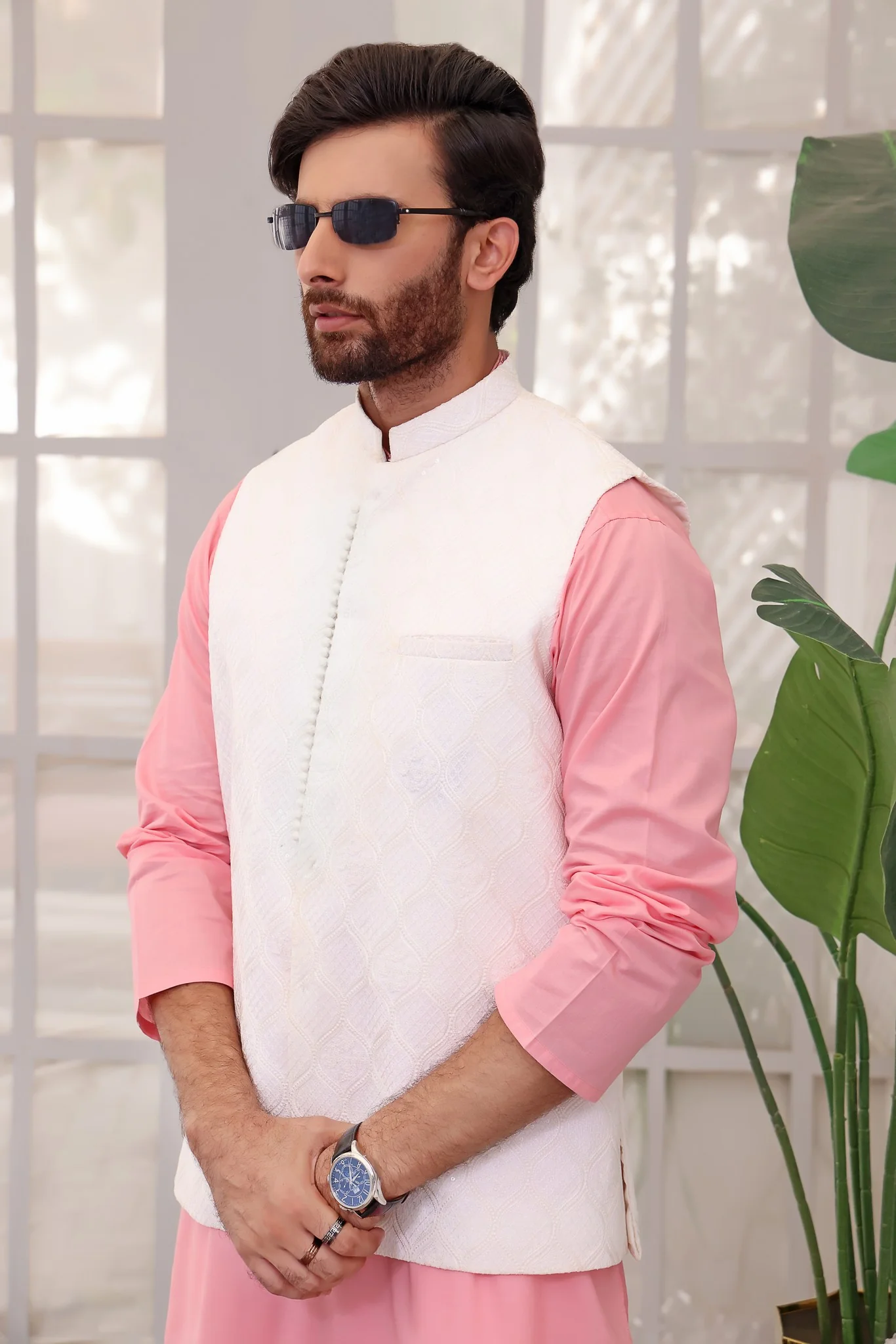 Flake White - Image 2