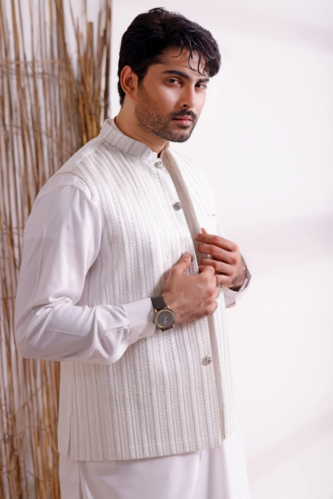 Titan White (3 Piece) - Image 3