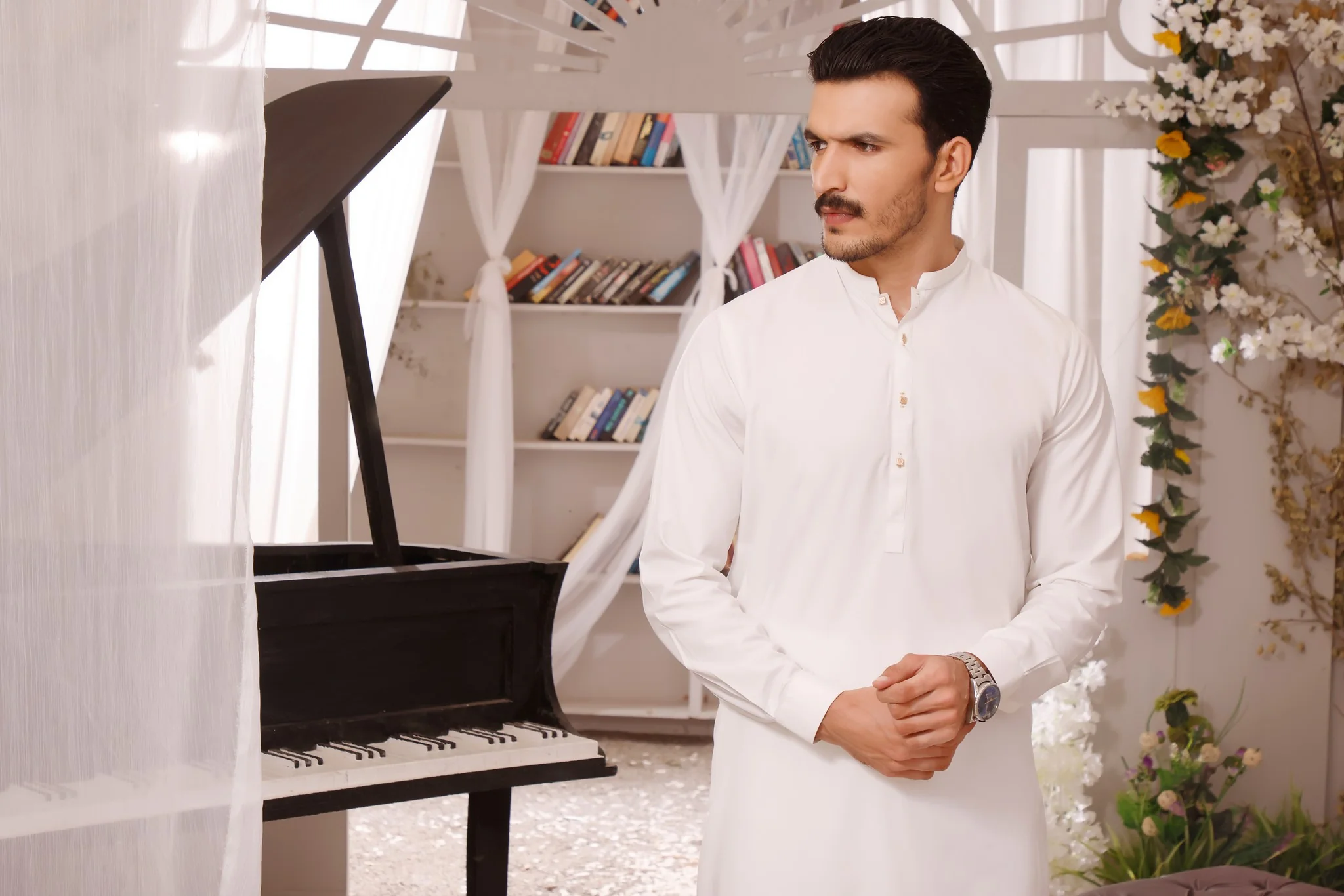 White Whisper (3 Piece) - Image 6