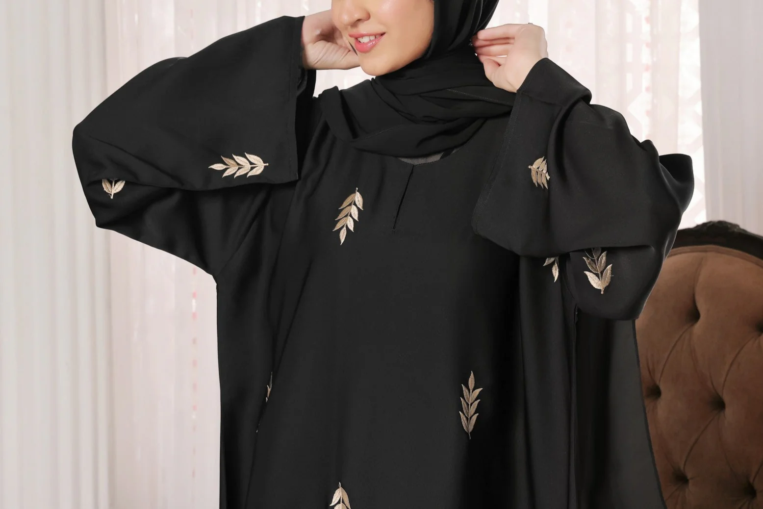 Zohra Black - Image 5